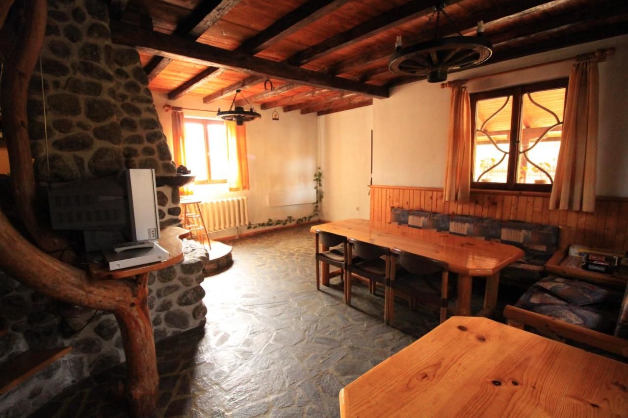 Дома для отпуска Guest House Gradina Баня-37