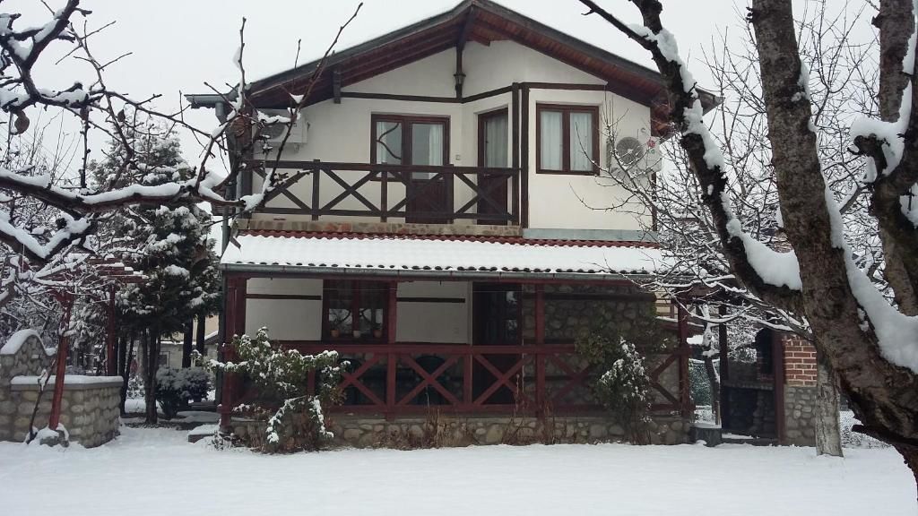 Дома для отпуска Guest House Gradina Баня-87