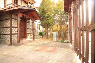 Дома для отпуска Guest House Gradina Баня Таунхаус с 3 спальнями-100