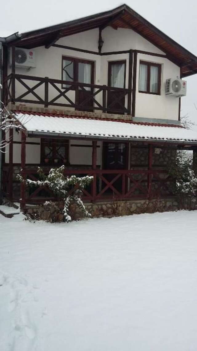 Дома для отпуска Guest House Gradina Баня-77
